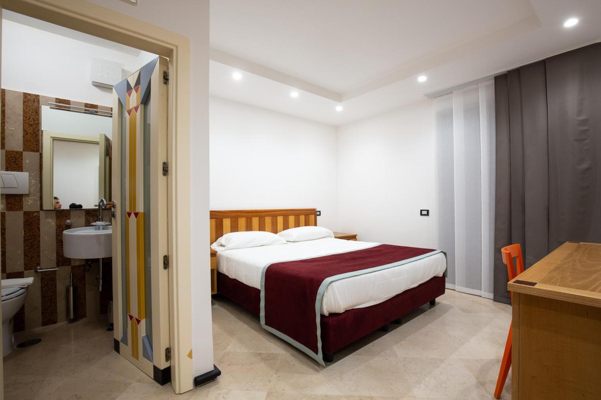 Standard Double Room,1559515246:JPEG